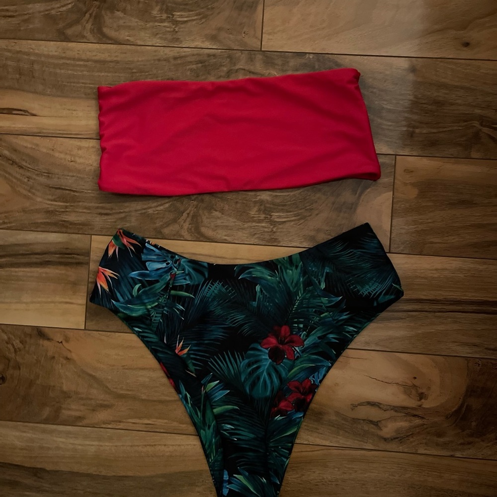Shein bikini - Picture 2 of 3